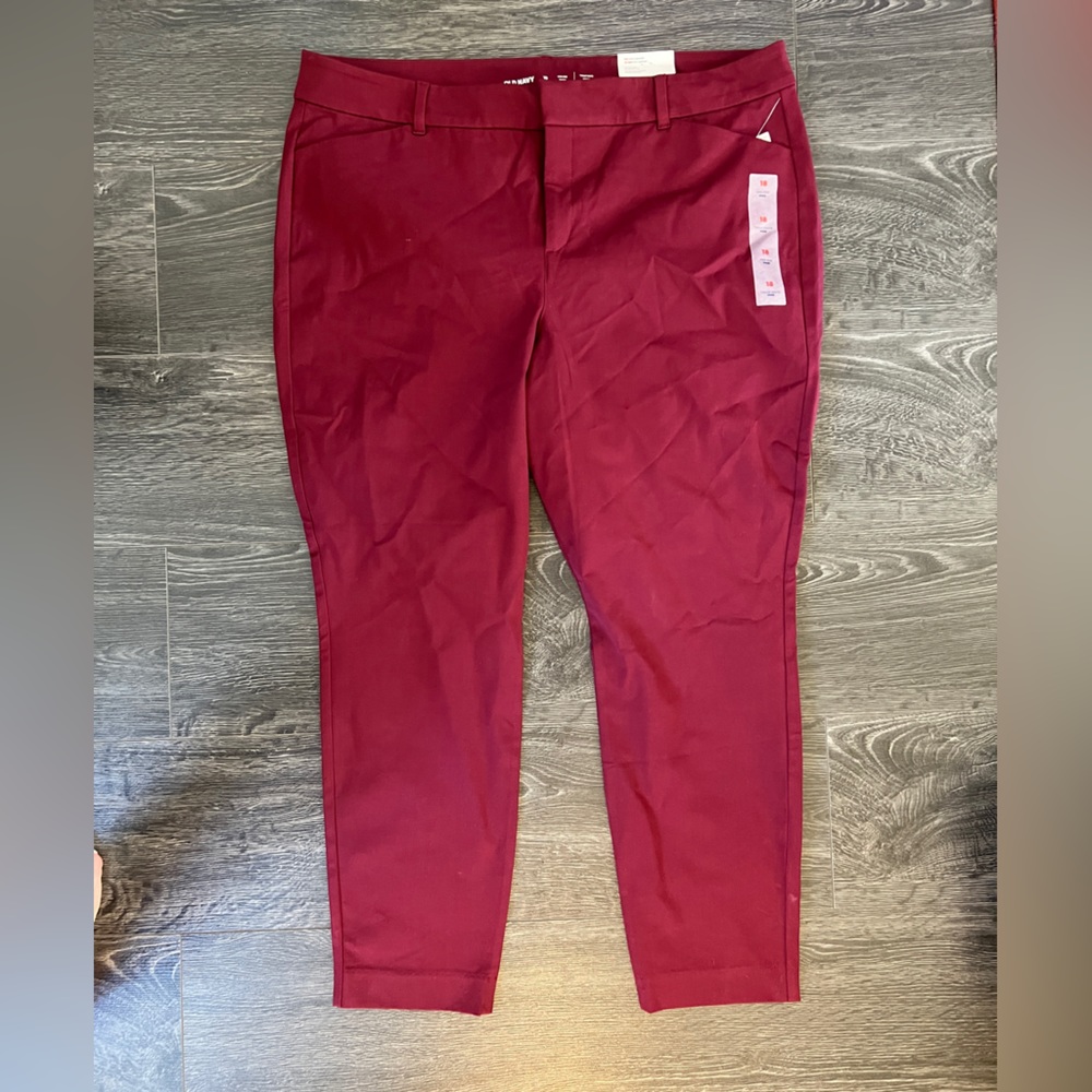 Old Navy Pixie Pants, Burgundy, Size 18